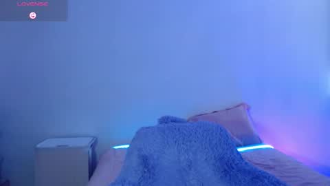Snapshot of sexyasstime_1718 chatting on March 7, 9:56 pm Alice online show from March 7, 9:56 pm
