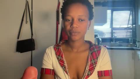 Snapshot of sexyasszeeee chatting on February 1, 11:09 am sexyasszeeee online show from February 1, 11:09 am