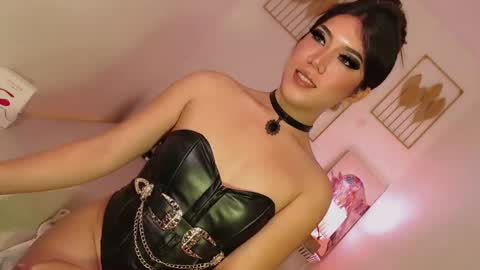 Lexie online show from February 10, 4:14 pm