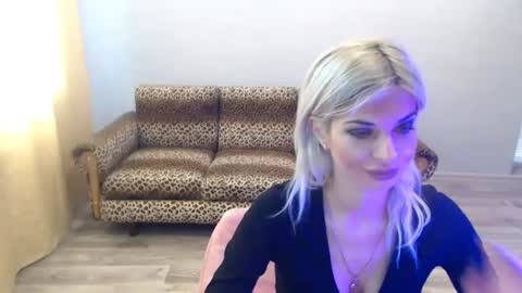 sexybeatriice online show from November 6, 7:31 am