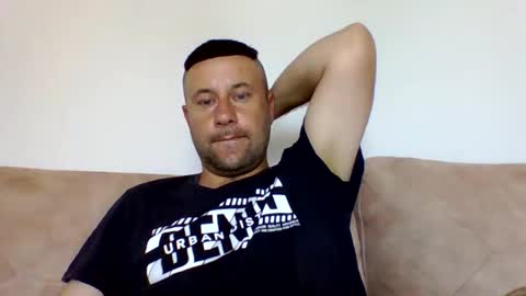 Snapshot of sexybigdick11 chatting on June 7, 9:57 am david online show from June 7, 9:57 am