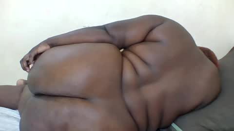 Snapshot of sexyblackberry7 chatting on August 1, 4:50 pm MAUREEN online show from August 1, 4:50 pm