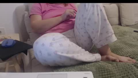 Sexyblonde4u58 online show from November 10, 4:44 am