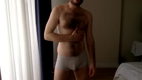 Snapshot of sexybroke chatting on February 8, 9:03 am sexybroke online show from February 8, 9:03 am