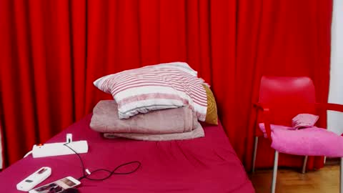 sexybustyboobs online show from January 8, 5:15 pm