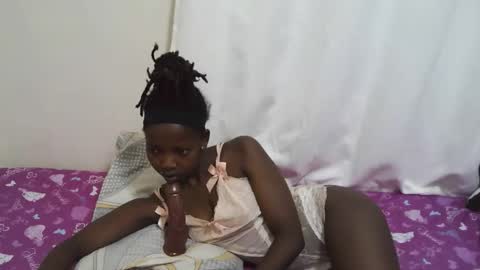 Snapshot of sexycandy2389 chatting on March 22, 10:35 pm Candy online show from March 22, 10:35 pm