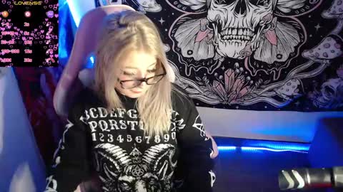 Carrie online show from January 2, 5:35 am