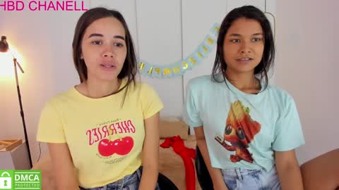 Snapshot of sexychanell_18 chatting on December 29, 3:57 pm chanell and yina online show from December 29, 3:57 pm