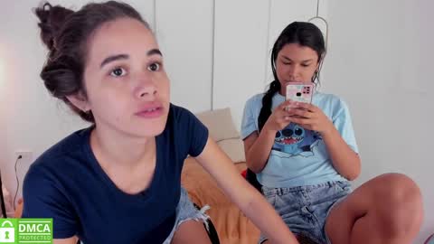 Snapshot of sexychanell_18 chatting on January 8, 6:41 pm chanell and yina online show from January 8, 6:41 pm