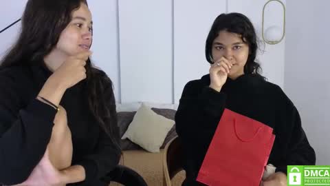 Snapshot of sexychanell_18 chatting on September 11, 1:00 pm chanell and yina online show from September 11, 1:00 pm