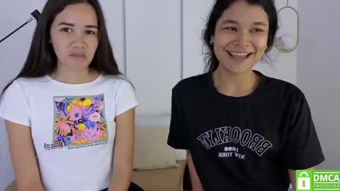 Snapshot of sexychanell_18 chatting on September 22, 1:02 pm chanell and yina online show from September 22, 1:02 pm