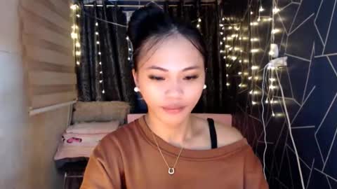 Snapshot of sexycheng chatting on November 17, 7:14 am Miss Cheng online show from November 17, 7:14 am