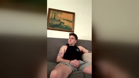 sexycouple41110 online show from February 24, 5:44 pm