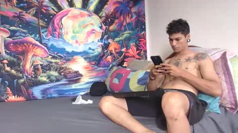 Snapshot of sexydarkhunter2 chatting on February 13, 6:15 pm Mike online show from February 13, 6:15 pm