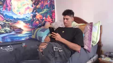 Snapshot of sexydarkhunter2 chatting on February 19, 6:15 pm Mike online show from February 19, 6:15 pm