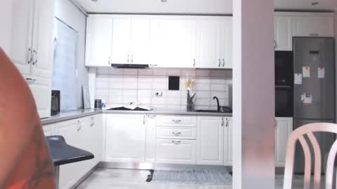 Snapshot of sexydomina chatting on December 5, 7:27 am sexylady online show from December 5, 7:27 am