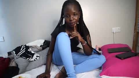 sexydoren_ online show from December 4, 8:56 am