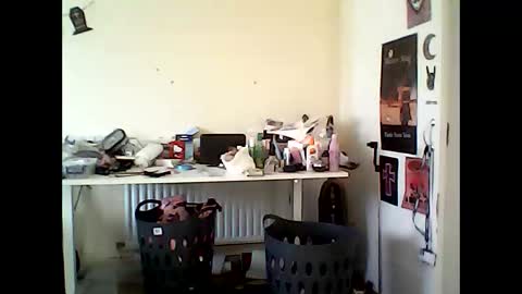 Wouldntyouliketoknow online show from September 11, 9:42 am