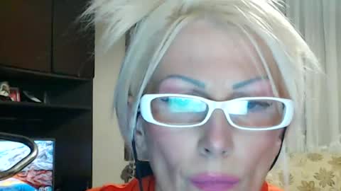 ENI pvt moan your name  WHEN I M NOT online you tell me in SNAPCHAT deal yes add me...  FREE TWITTER magiconline101...... online show from June 20, 10:45 pm