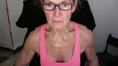 Snapshot of sexyfit58 chatting on January 12, 12:28 am SexyFit58 online show from January 12, 12:28 am