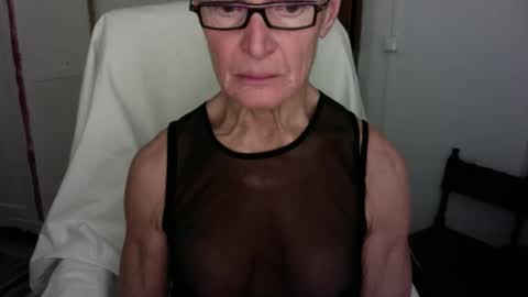 Snapshot of sexyfit58 chatting on January 31, 11:47 pm SexyFit58 online show from January 31, 11:47 pm