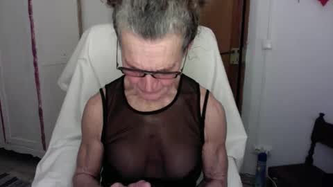 Snapshot of sexyfit58 chatting on March 14, 11:54 pm SexyFit58 online show from March 14, 11:54 pm