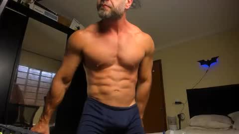 chris online show from November 25, 4:18 pm