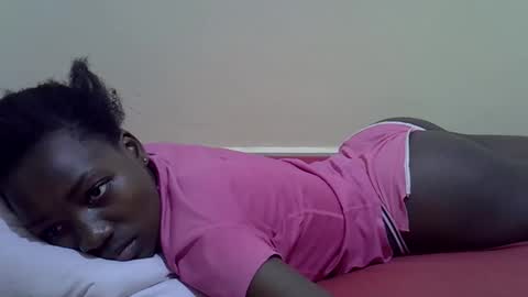 sexyghurl12 online show from December 16, 3:50 pm