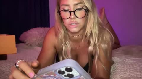 Ashley Love online show from October 25, 6:43 am