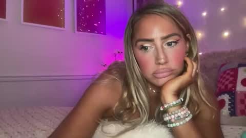 Snapshot of sexygoodvibebabe69 chatting on April 26, 7:50 am Ashley Love online show from April 26, 7:50 am