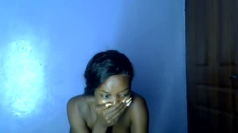 Snapshot of sexyicey99 chatting on July 2, 9:21 pm SexyIcey online show from July 2, 9:21 pm