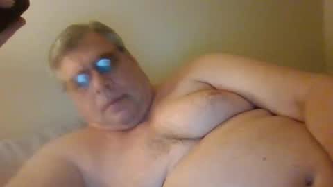Snapshot of sexyiove chatting on April 9, 7:36 am chris online show from April 9, 7:36 am