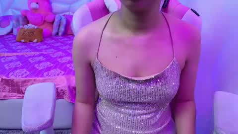 Snapshot of sexyislive chatting on March 1, 6:43 pm sexyislive online show from March 1, 6:43 pm