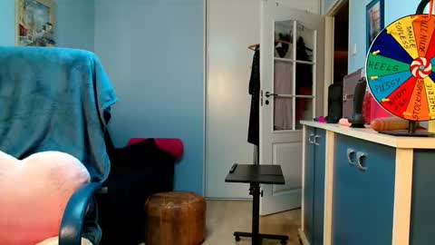 Jenny online show from December 3, 10:19 pm