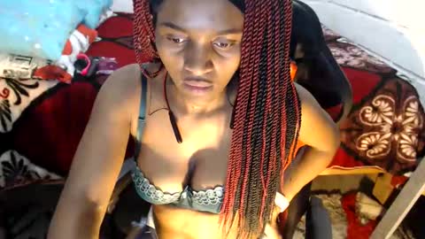 Snapshot of sexyjustin202 chatting on June 1, 3:52 am sexyjustin202 online show from June 1, 3:52 am