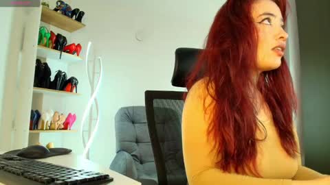 katalina larson online show from October 7, 3:36 am