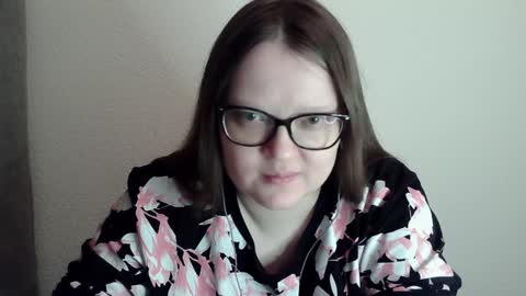 Snapshot of sexykitty_2 chatting on December 30, 9:29 pm Kate online show from December 30, 9:29 pm