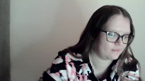 Snapshot of sexykitty_2 chatting on December 31, 10:23 pm Kate online show from December 31, 10:23 pm