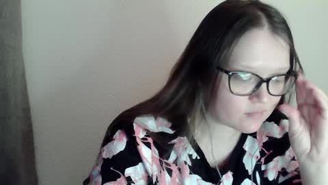 Snapshot of sexykitty_2 chatting on January 1, 1:26 am Kate online show from January 1, 1:26 am