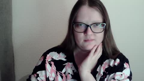 Snapshot of sexykitty_2 chatting on January 5, 1:24 am Kate online show from January 5, 1:24 am