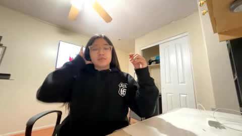 Snapshot of sexylatina22493587 chatting on January 10, 3:52 am sexylatina22493587 online show from January 10, 3:52 am