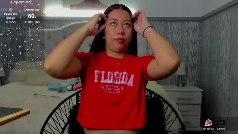 laura online show from March 25, 11:16 am