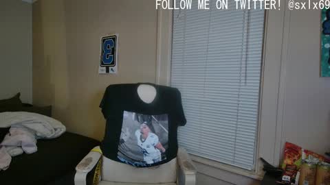 sexylax69 online show from February 16, 1:36 am