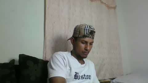 Snapshot of sexyleon69 chatting on February 2, 6:26 am Sexy leon online show from February 2, 6:26 am