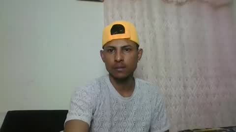 Snapshot of sexyleon69 chatting on February 17, 7:31 pm Sexy leon online show from February 17, 7:31 pm