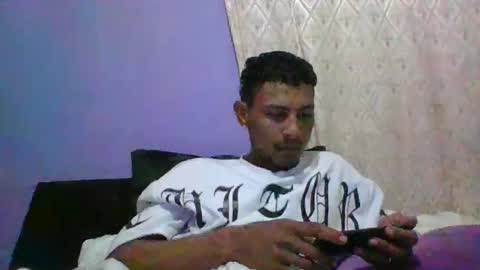 Snapshot of sexyleon69 chatting on September 9, 7:30 am Sexy leon online show from September 9, 7:30 am