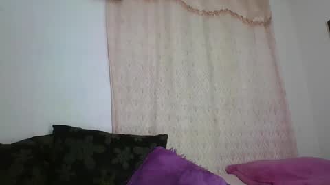 Snapshot of sexyleon69 chatting on February 5, 3:11 am Sexy leon online show from February 5, 3:11 am