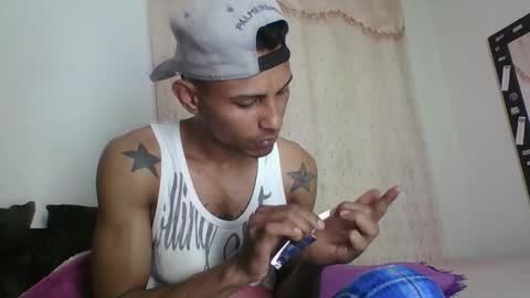 Snapshot of sexyleon69 chatting on February 6, 7:17 pm Sexy leon online show from February 6, 7:17 pm