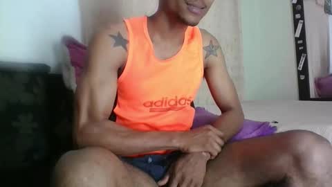 Snapshot of sexyleon69 chatting on February 14, 3:09 pm Sexy leon online show from February 14, 3:09 pm