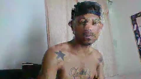 Snapshot of sexyleon69 chatting on February 19, 5:03 am Sexy leon online show from February 19, 5:03 am